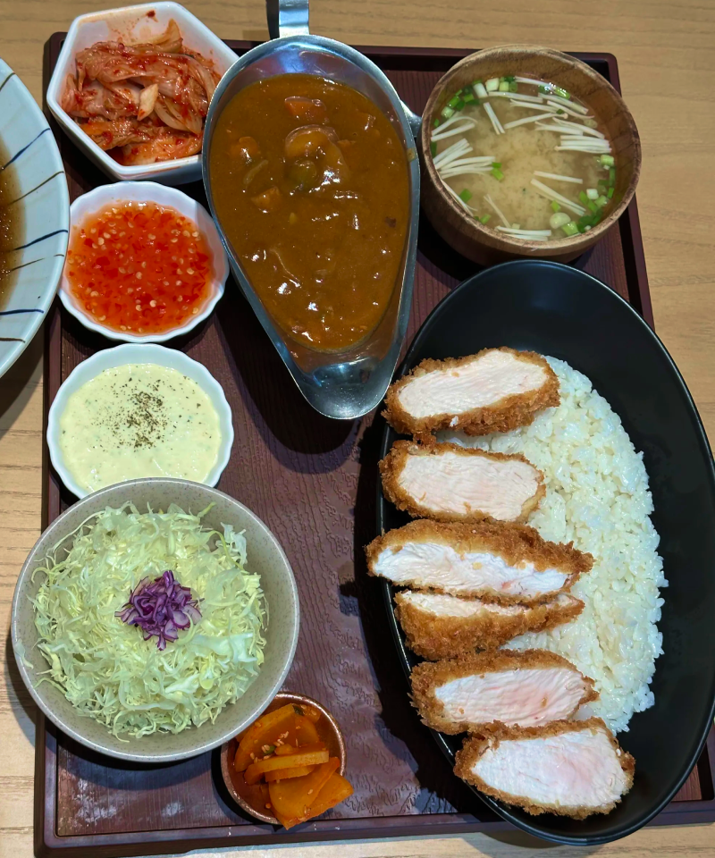 돈까스 맛집의 음식 비주얼