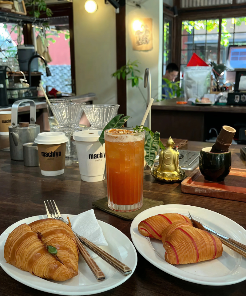 Machiya Coffe카페에 간식 및 음료